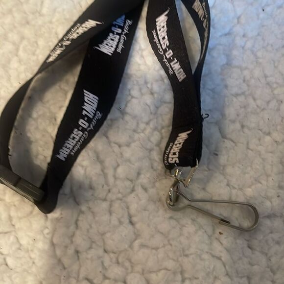 Howl o scream busch Gardens lanyard - Picture 3 of 4